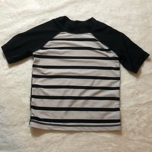 Old Navy size 5T girls swim suit